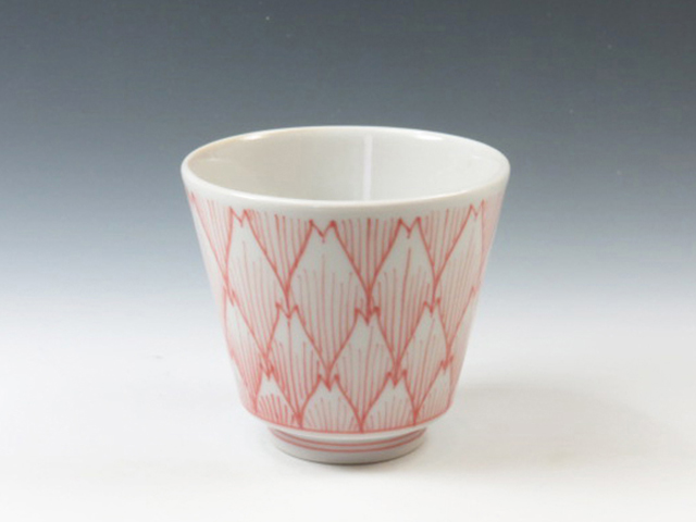 Imari-Yaki (Saga) Taisen-Gama Japanese sake cup (guinomi) 8IMA0046