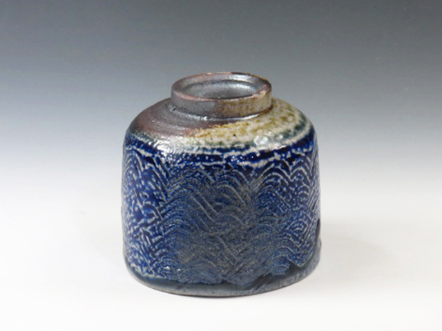 Sanou-Yaki (Miyazaki) Shoraku Toen Japanese sake cup (guinomi) 8SAN0001