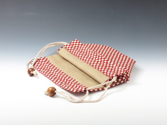 Japanese sake cup carrying pouch (Checkered Pattern)