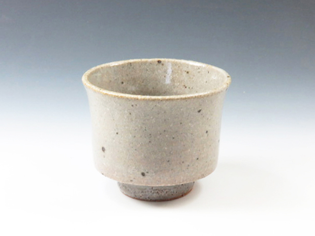 Takeo-Yaki (Saga) Oyamaji-Gama Japanese sake cup (guinomi) 8TKE0005