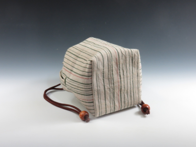 Japanese sake cup carrying pouch ("Aizu" cotton / bold  brwonish strips)