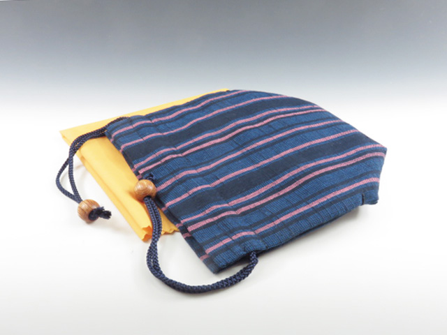 Japanese sake cup carrying pouch (Aize cotton / new three-colored strips)