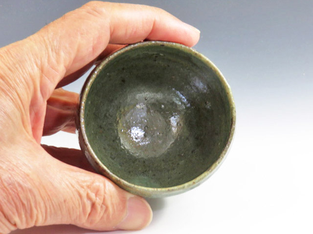 Mikamo-Yaki (Tochigi) Konara-Gama Japanese sake cup (guinomi) 2MIK0006