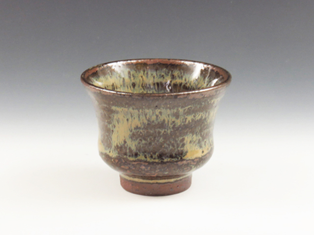 Shodai-Yaki (Kumamoto) Taihei-Gama Japanese sake cup (guinomi) 8SHO0032