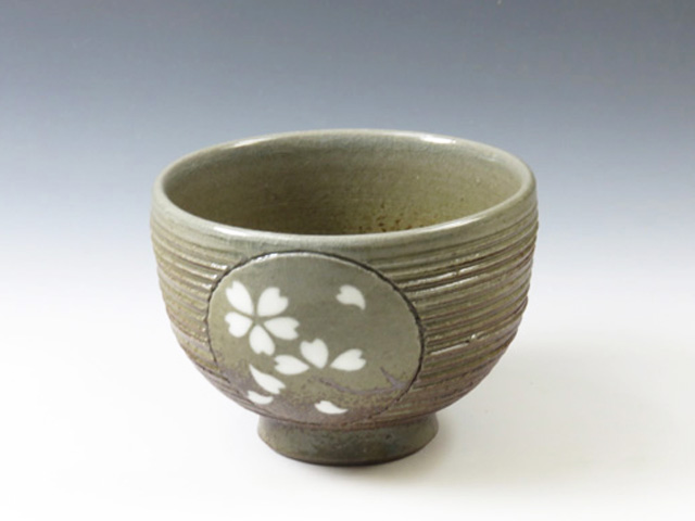 Koda-Yaki (Kumamoto) Agano-Gama Japanese sake cup (guinomi) 8KOD0004