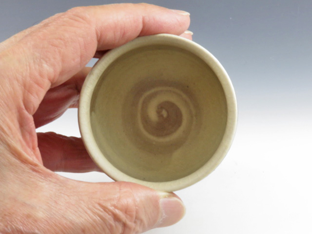 Agano-Yaki (Fukuoka) Mamoru-Gama Pottery Sake cup 8AGA0018