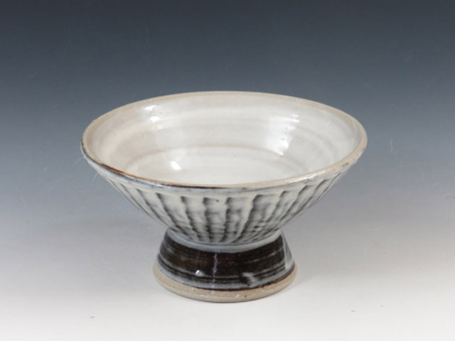 Iwami-Yaki (Shimane) Miyauchi-Gama Japanese sake cup (guinomi) 6IWA0028