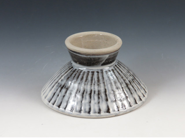 Iwami-Yaki (Shimane) Miyauchi-Gama Japanese sake cup (guinomi) 6IWA0028
