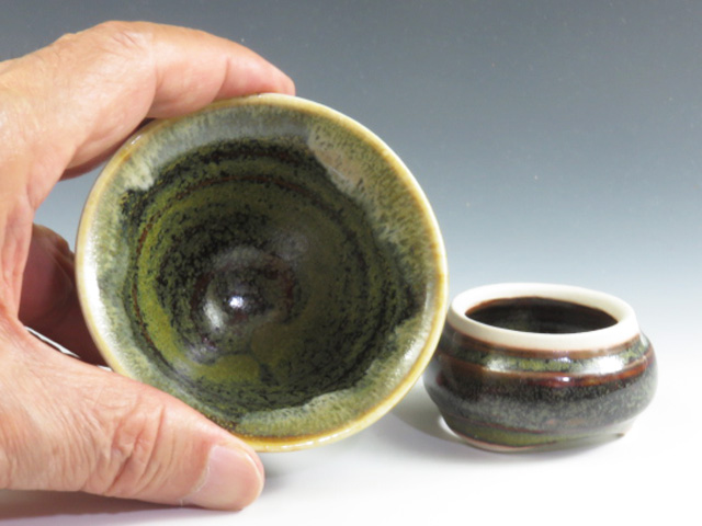 Aizuhongo-Yaki (Fukushima) Ryumon-Gama Japanese sake cup (guinomi) 1AIZ0048