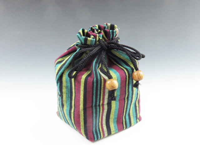 Japanese sake cup carrying pouch (Aizu cotton / multi-colored strips)