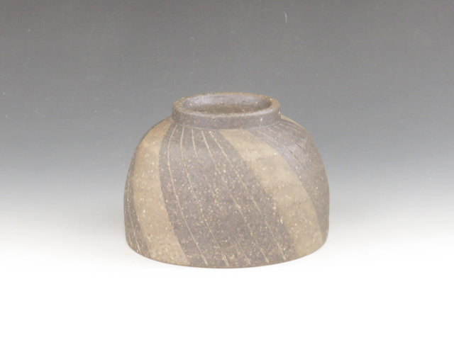 Tanba-Yaki (Hyogo) Satoru-Gama Japanese sake cup (guinomi)  5TAN0154