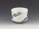 photo Imari-Yaki (Saga) Ogasawara Fujiemon-Gama Porcelain Sake cup  8IMA0054