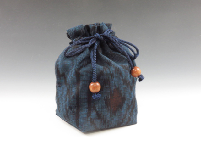 Sake cup pouch (Classic Japanese pattern)