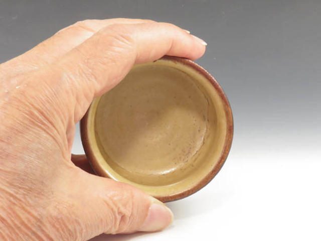 Fujina-Yaki (Shimane) Yumachi-Gama Pottery Sake cup 6FUJ0007