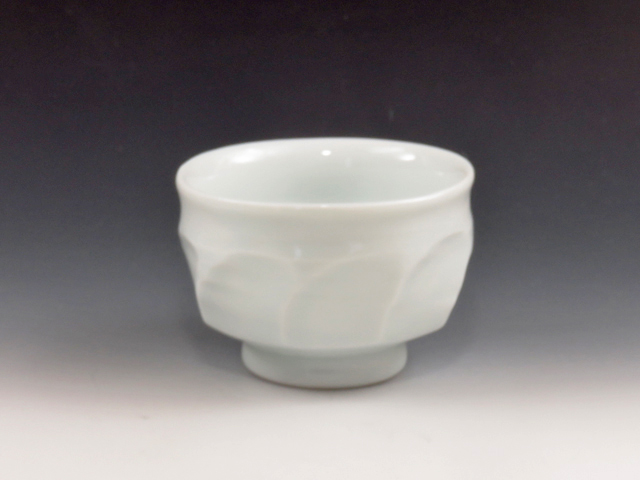 Takeo-Yaki (Saga) Rokuhei Tobo Porcelain Sake cup 8TKE0020