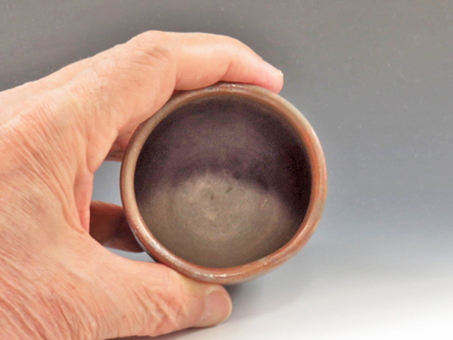 Bizen-Yaki (Okayama) Takashi Idei Japanese sake cup (guinomi) 6BIZ0113