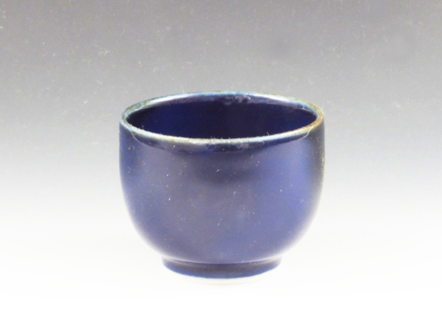 Shibukusa-Yaki (Gifu) Hokokusha Porcelain Sake cup 4SHB0008