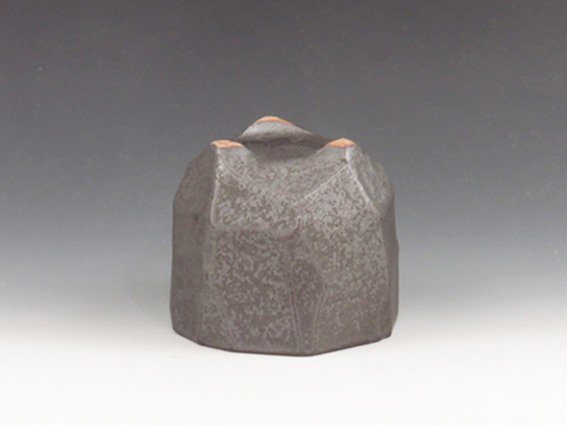 Uchiharano-Yaki (Kochi) Yuowa Kobo Japanese sake cup (guinomi) 7UCH0017
