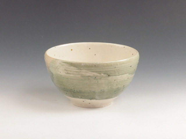 Yoshie Kikuchi (Hokkaido) Yoshie Kikuchi Japanese sake cup (guinomi) 1HOK0041