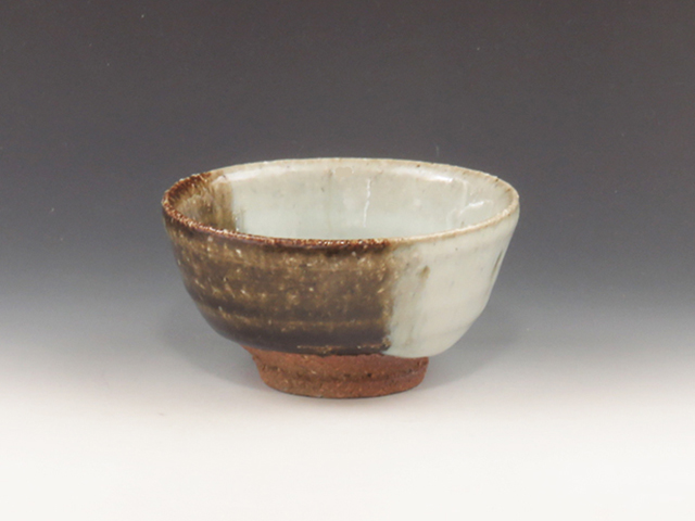 Takeo-Yaki (Saga) Koun-Gama Pottery Sake cup 8TKE0003